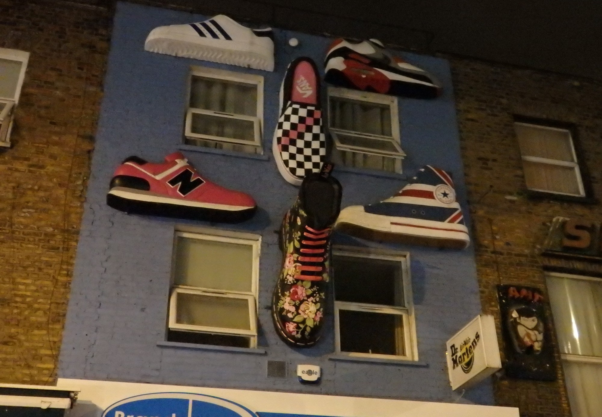 three-dimensional street art in Shoreditch, London