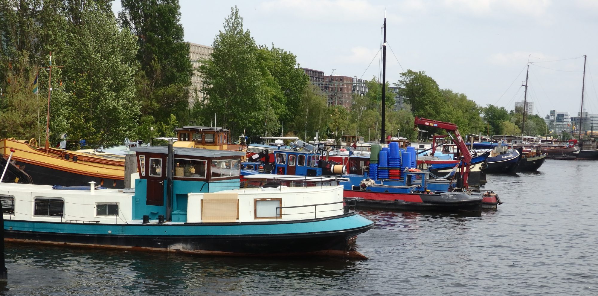 The beginning of the row of houseboats along Dijksgracht in Amsterdam