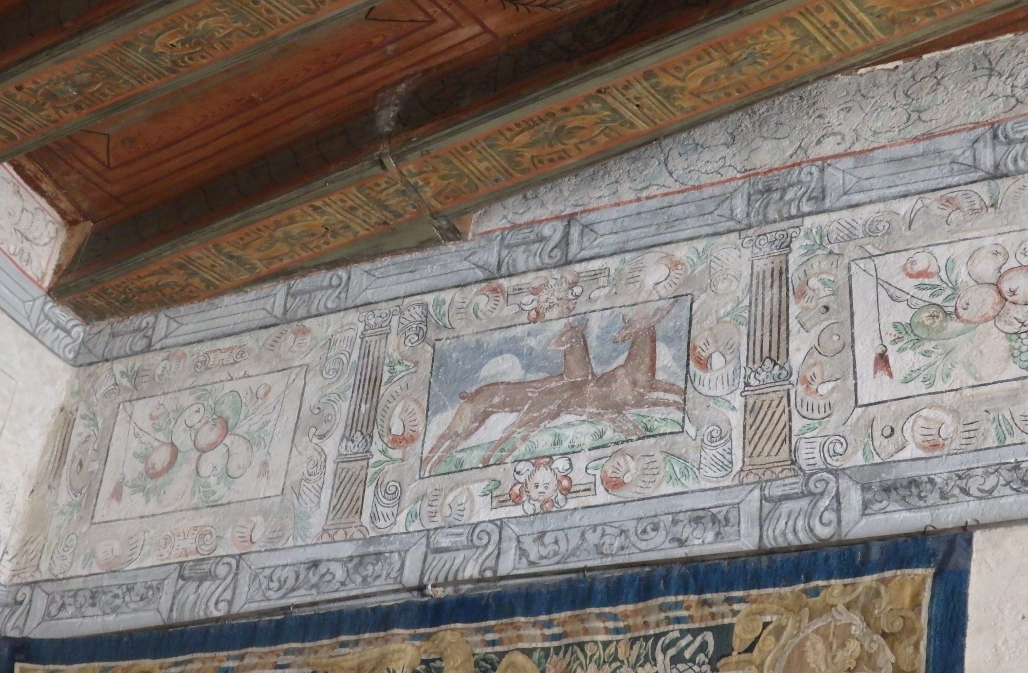 Here you can see a bit of the original 16th-century wall and ceiling painting in Gripsholm Castle, Mariefred, Sweden