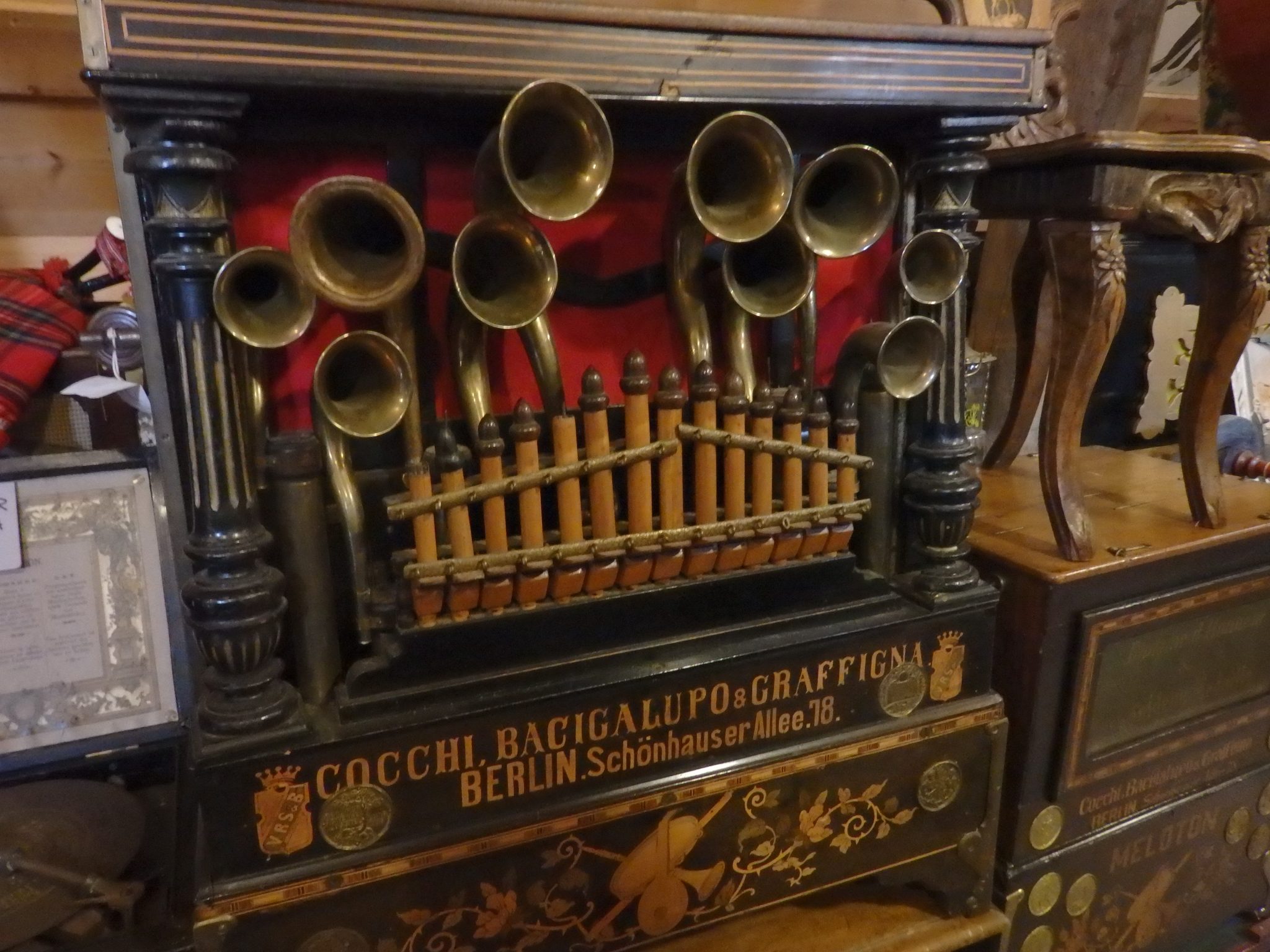 Not sure what this is; just that it played music.