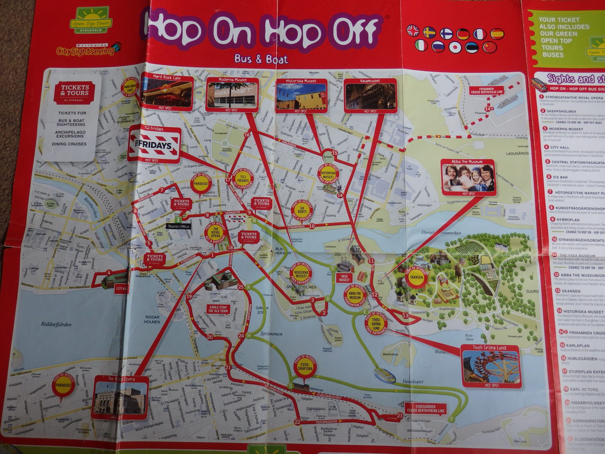 the printed map for the Hop On Hop Off routes: red for the bus, green for the boat