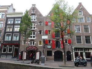 The Erotic Museum Amsterdam is in the red-light district, in a building that served originally as a warehouse and was built in 1685.