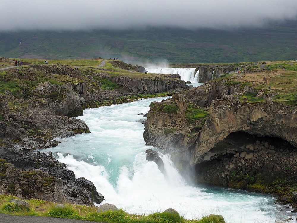 Iceland waterfalls that are easy to reach from the ring road | Rachel's ...
