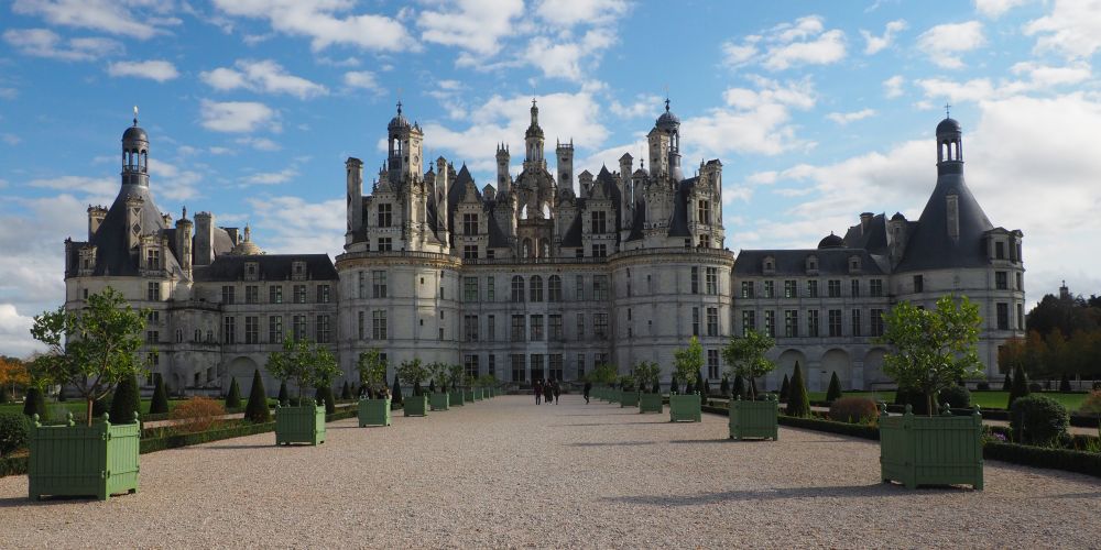 A centered view of the Chateau de Chambord.